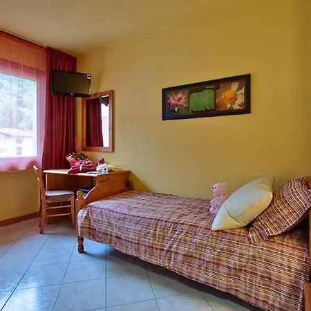Pergola Rooms-3
